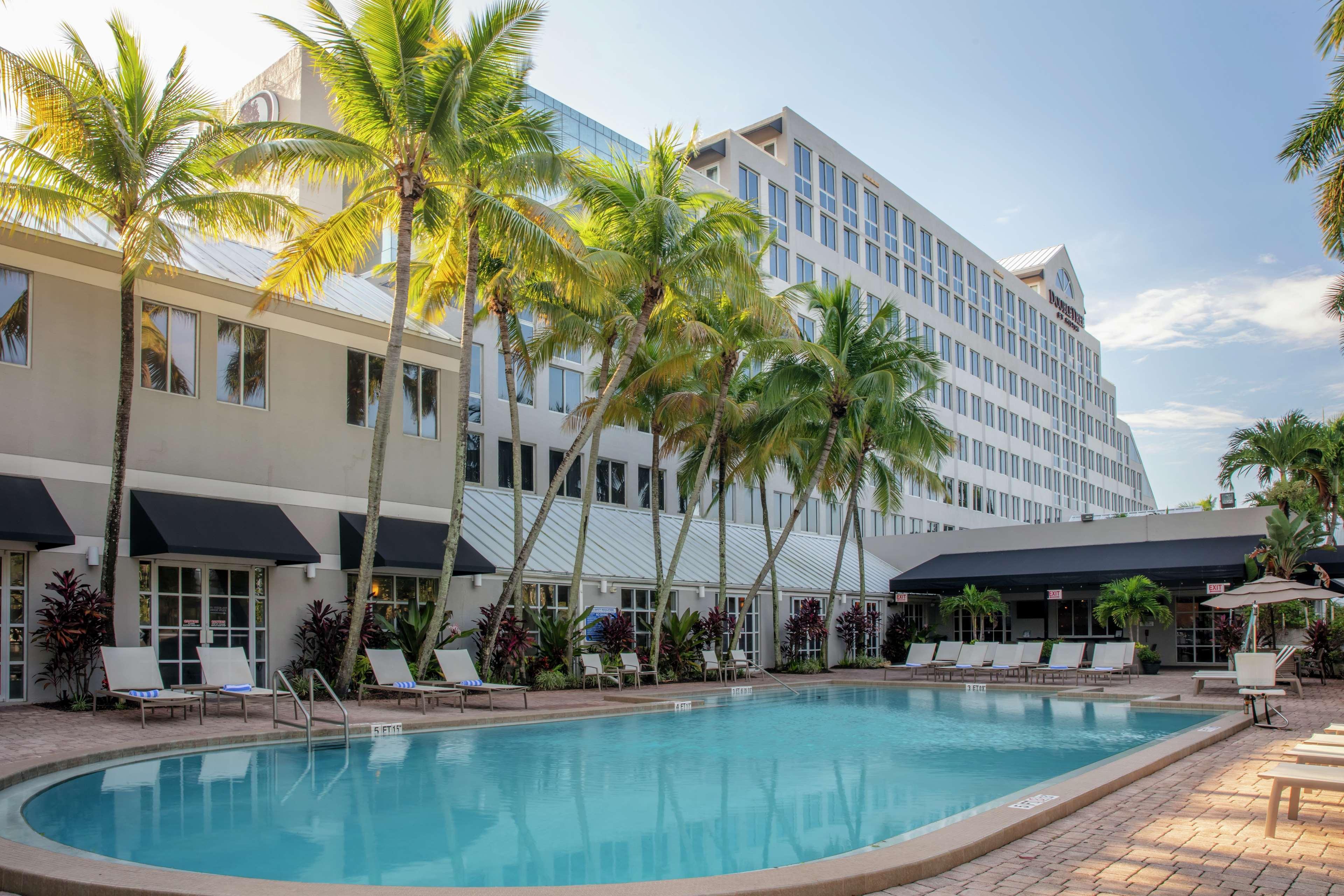 Doubletree By Hilton Hotel Deerfield Beach Boca Raton Exterior foto
